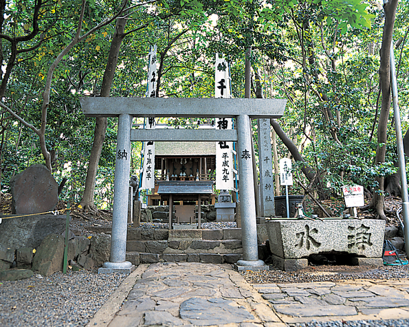 千歳神社 / 藤原俊成卿